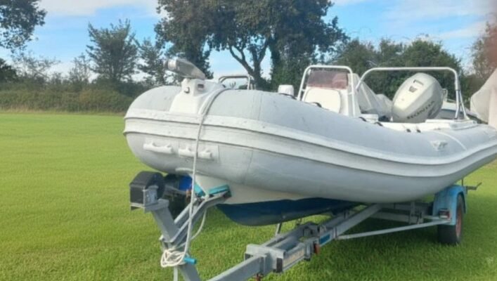 vends semi rigide apex a 20 tender rs 6 m 2005 1