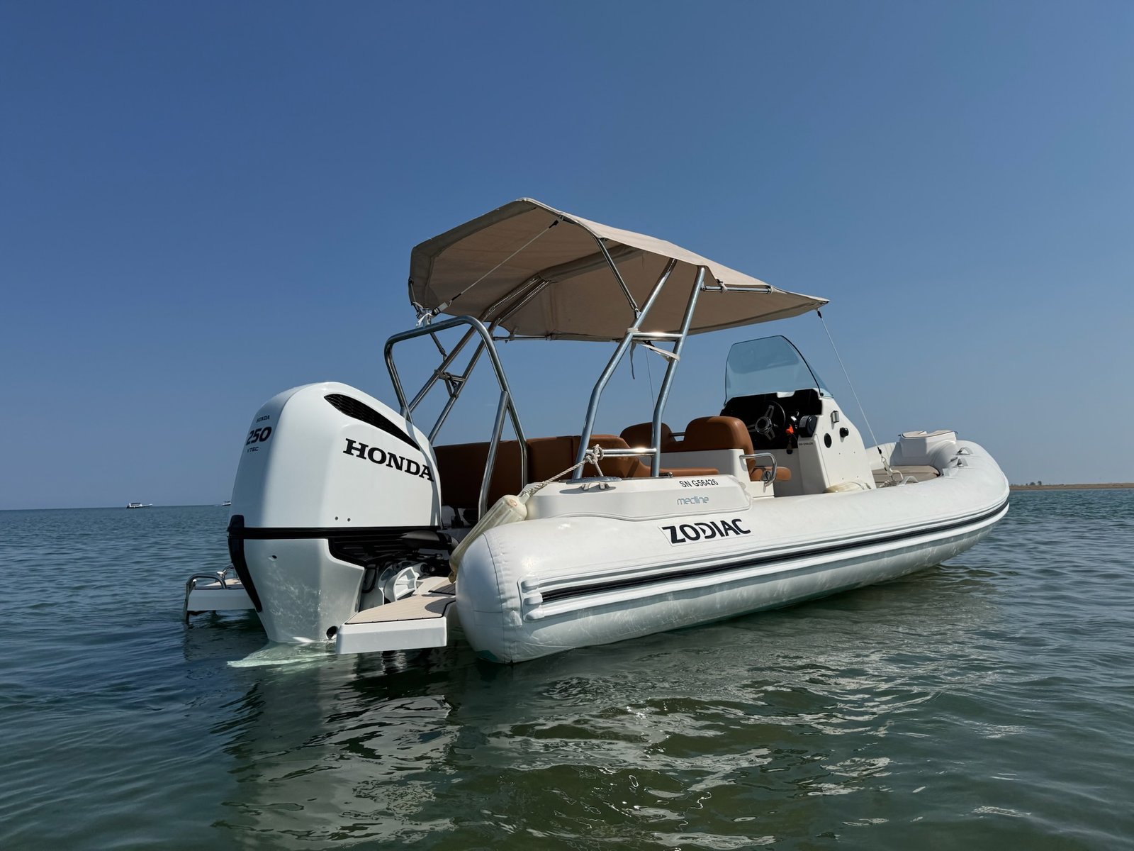 zodiac medline 6 8 honda 250 cv 2023 etat exceptionnel 1